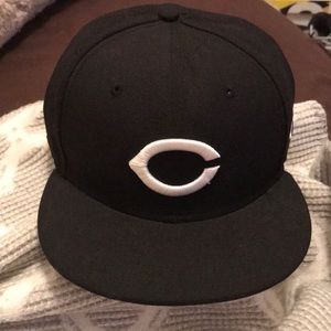 New era 59/50 Cincinnati Reds Hat 7 1/2